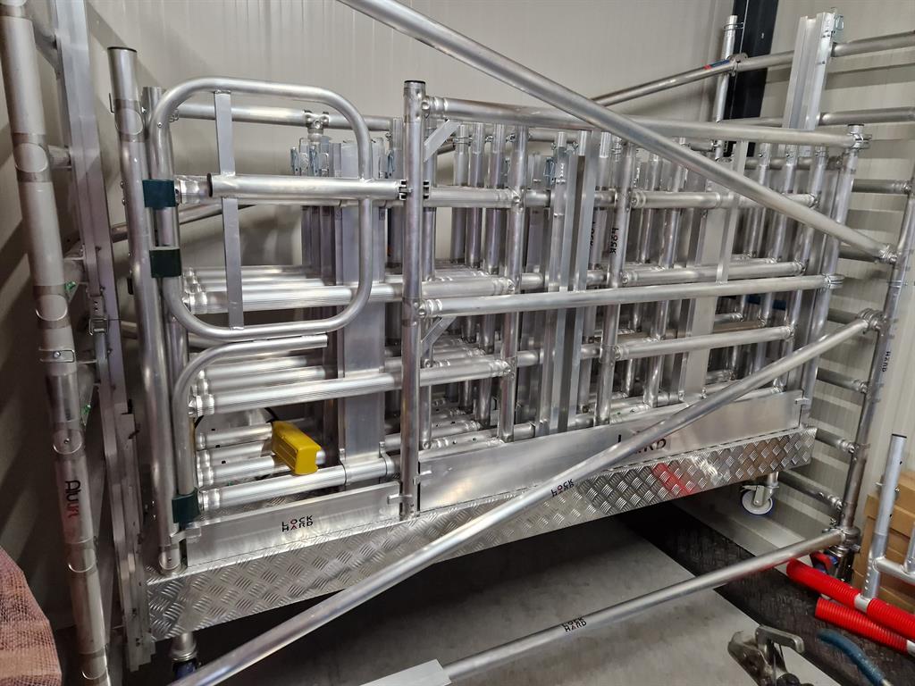 Rolsteigerlift met aluminium kantplanken